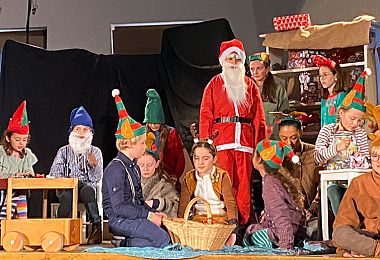 Die Weihnachtswichtel - Forster Kindertheater 2022